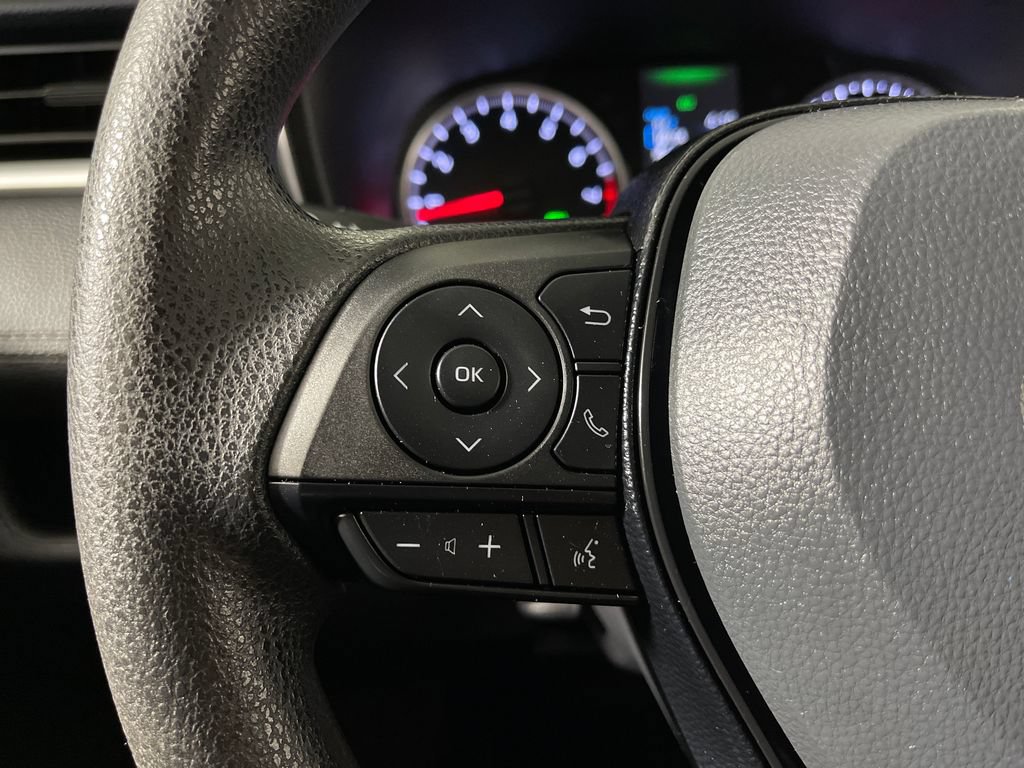 Certified 2021 Toyota RAV4 LE FWD image 26