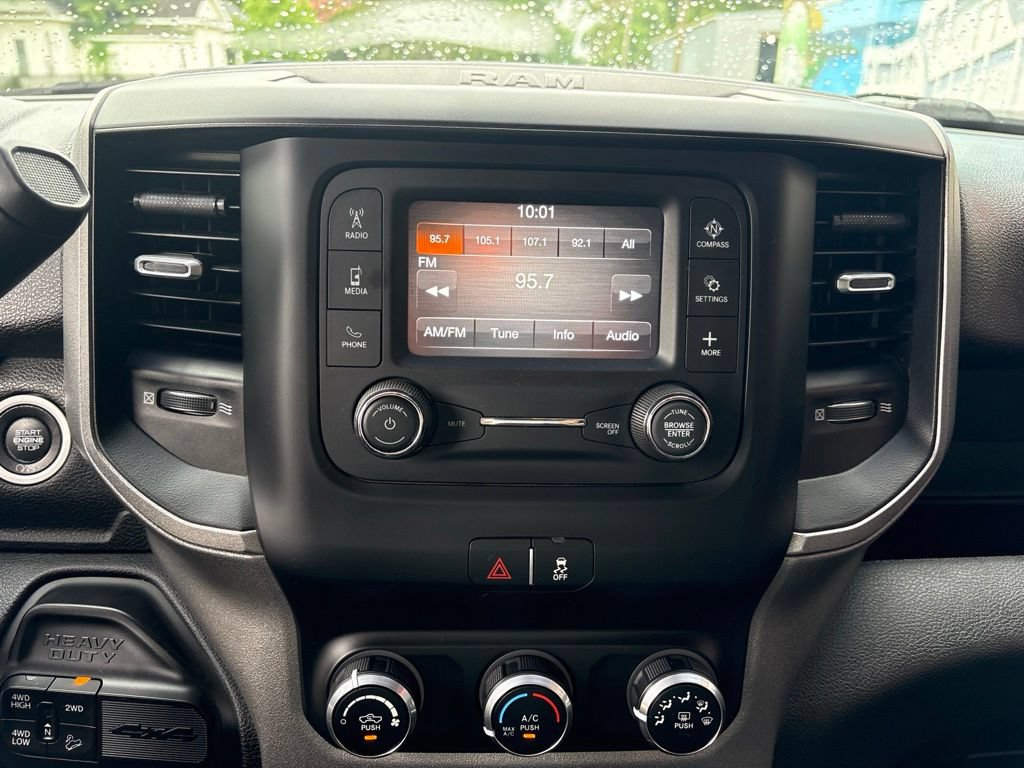 Used 2020 RAM 2500 Tradesman w/ Chrome Appearance Group AWD/4WD image 19