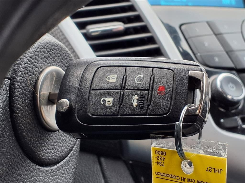 Used 2016 Chevrolet Cruze LT image 24