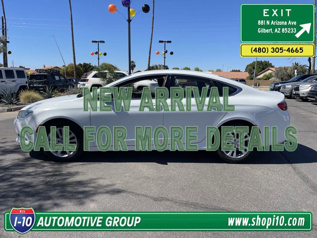 Used 2015 Chrysler 200 Limited image 2