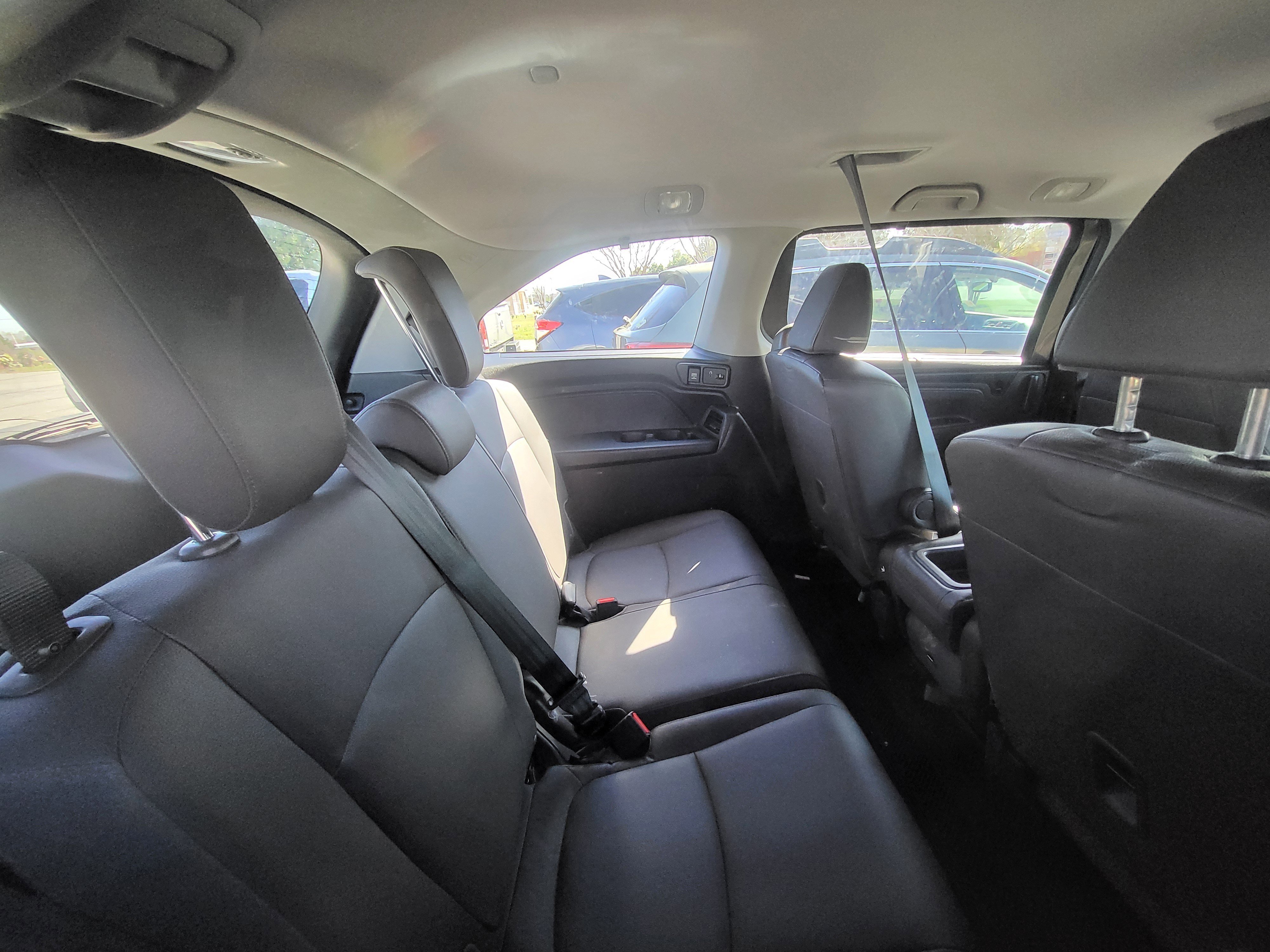 Used 2018 Honda Odyssey EX-L image 9