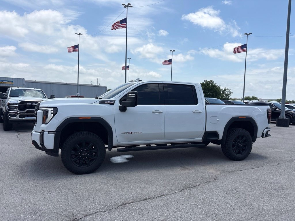 Used 2024 GMC Sierra 2500 AT4 w/ AT4 Preferred Package AWD/4WD image 28