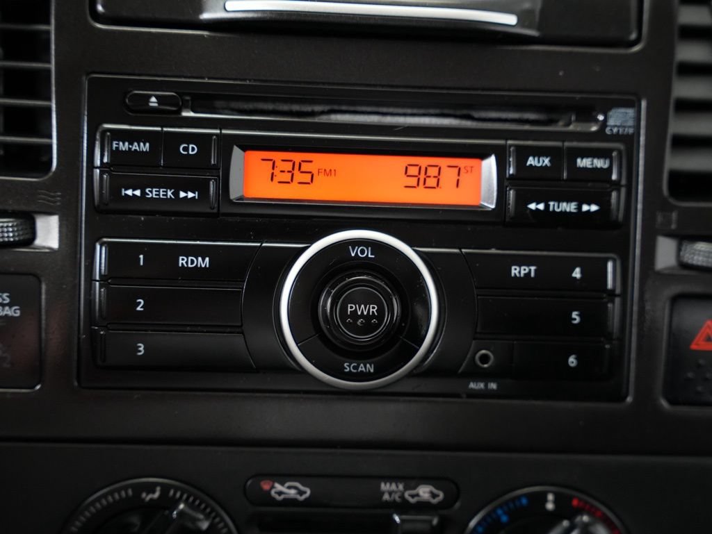 Used 2012 Nissan Versa 1.8 S FWD image 18