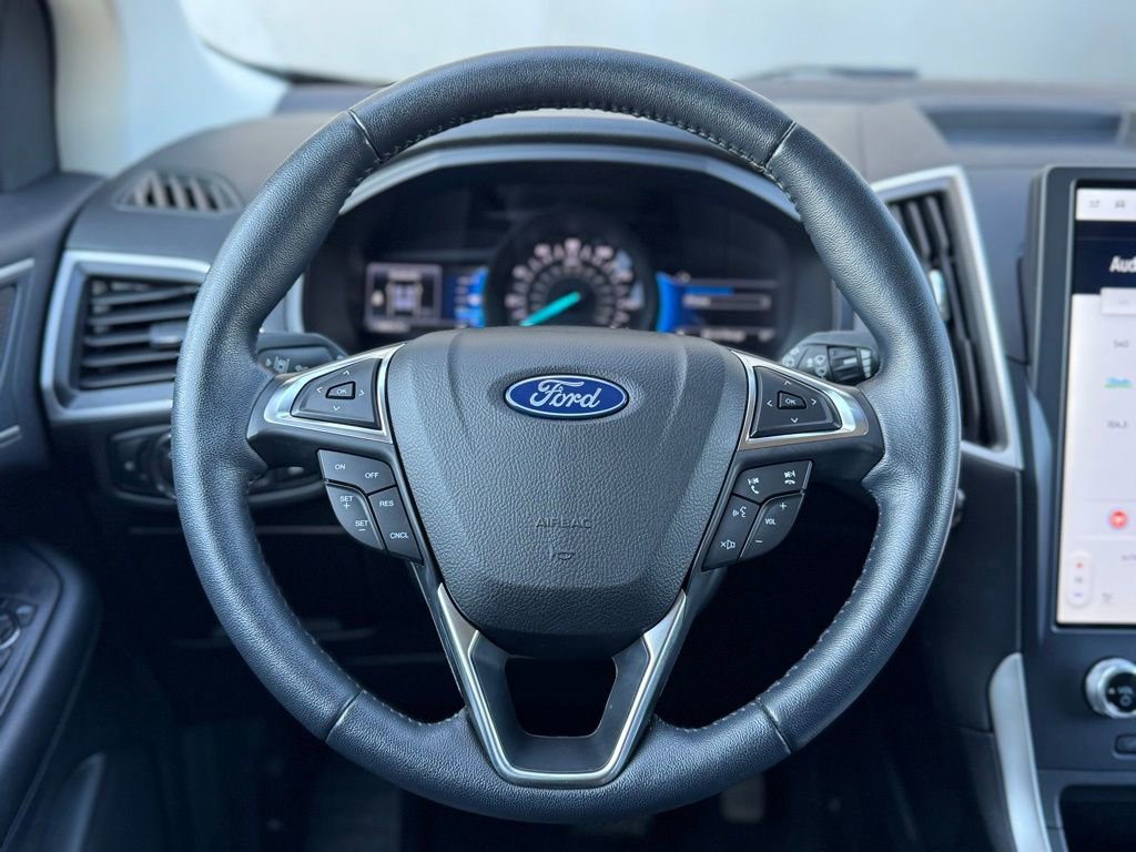 Used 2022 Ford Edge SEL w/ Convenience Package image 5