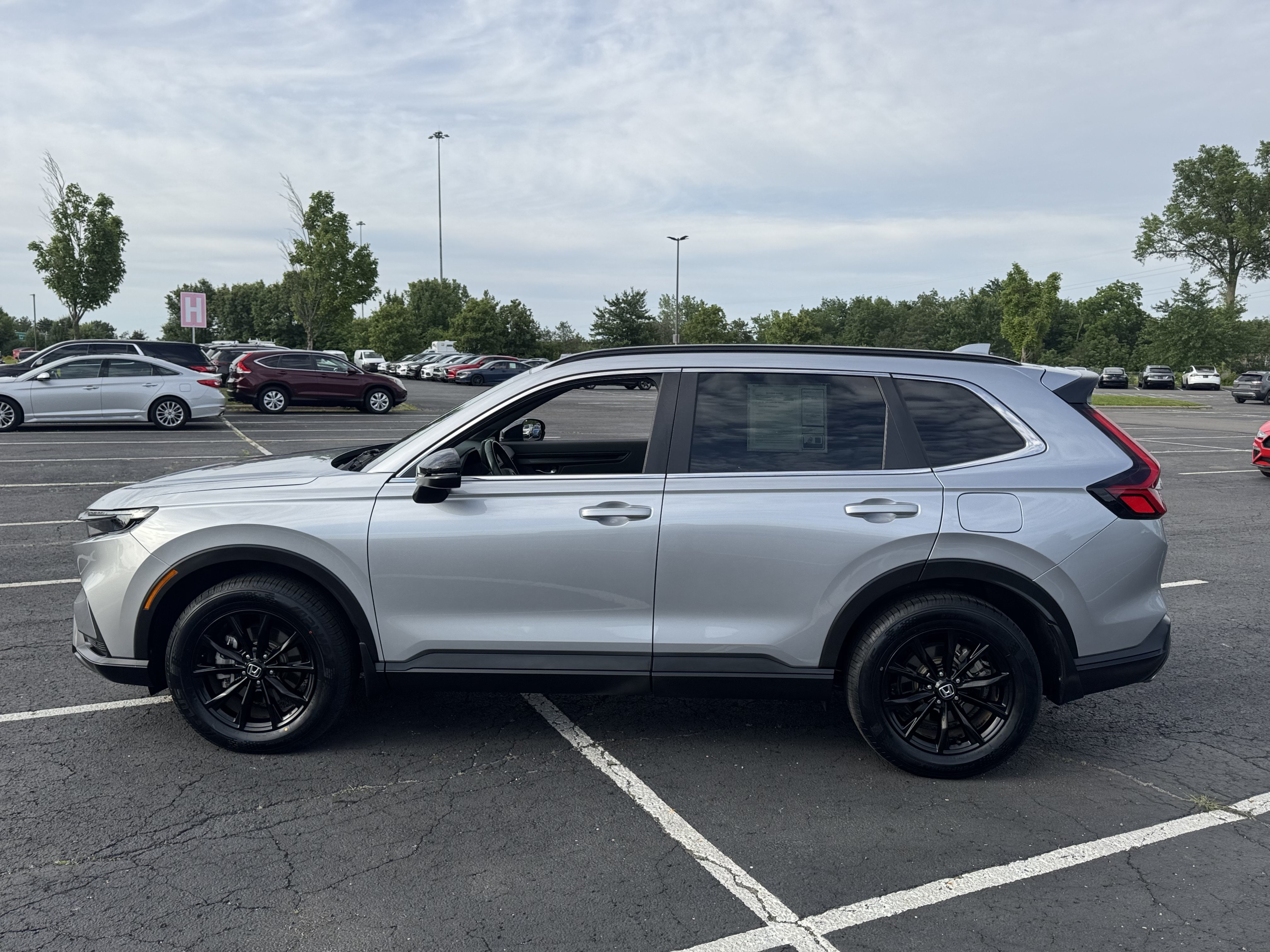 Used 2024 Honda CR-V Sport-L image 9