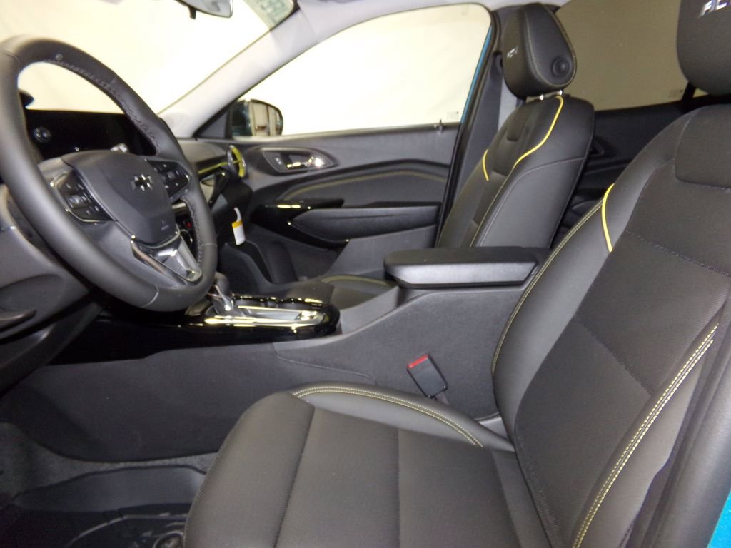 New 2025 Chevrolet Trax ACTIV w/ Driver Confidence Package image 15