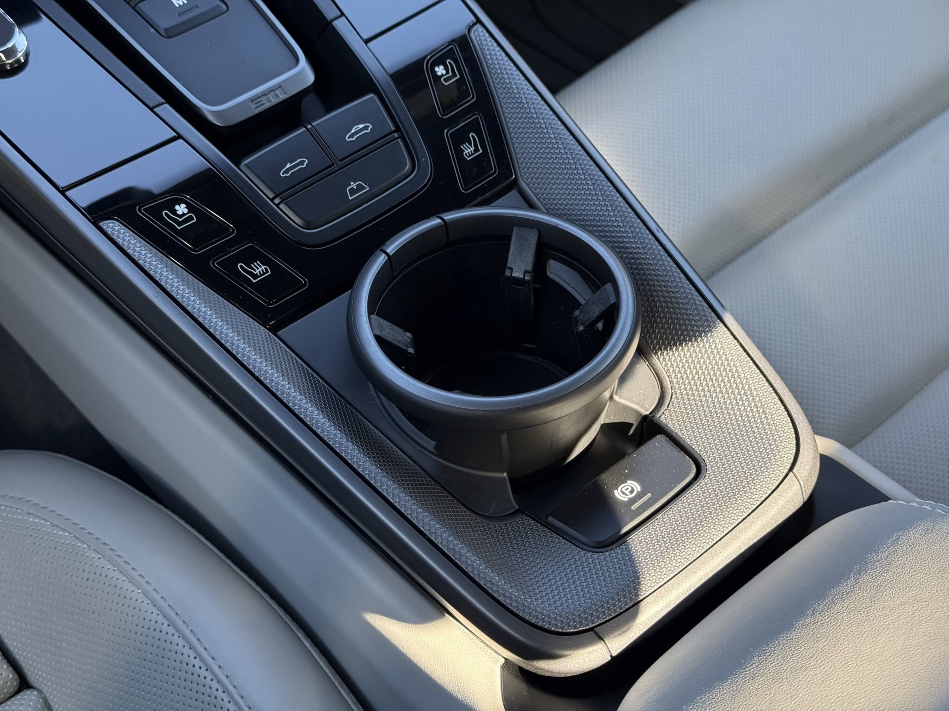 Certified 2021 Porsche 911 Carrera image 24