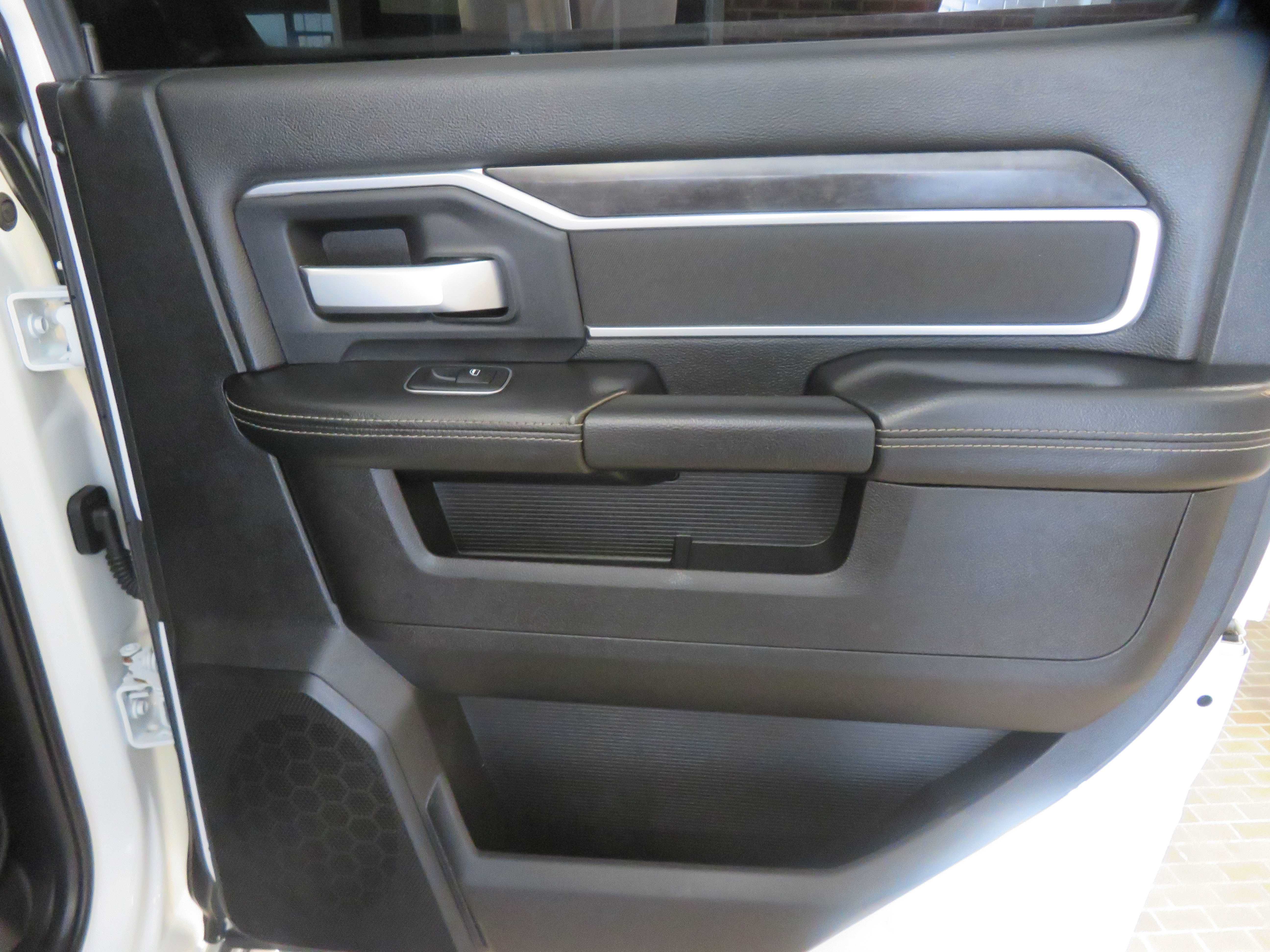 Used 2024 RAM 2500 Big Horn w/ Off Road Package AWD/4WD image 22