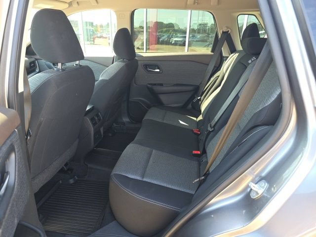 Used 2023 Nissan Rogue SV FWD image 14