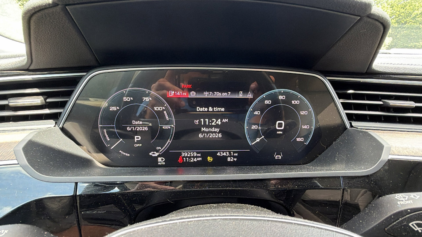 Used 2024 Audi Q8 e-tron Premium Plus w/ Premium Plus Package AWD/4WD image 30