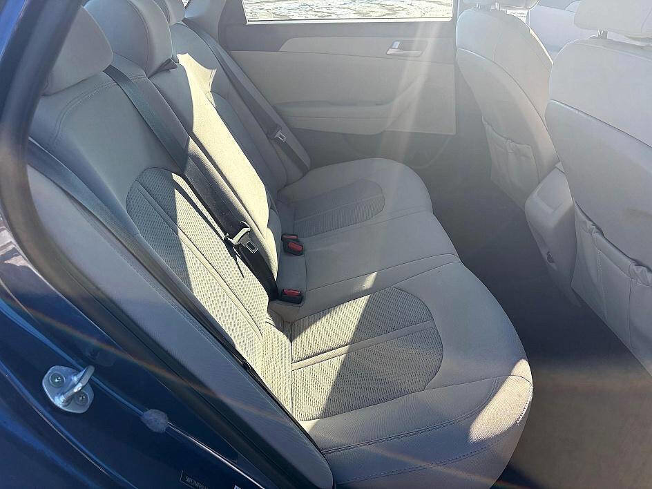 Used 2016 Hyundai Sonata SE image 16