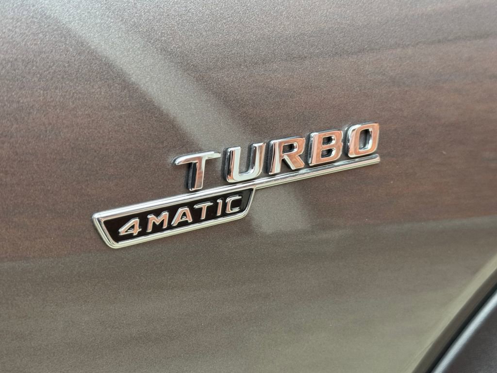 Certified 2022 Mercedes-Benz GLB 35 AMG 4MATIC image 7