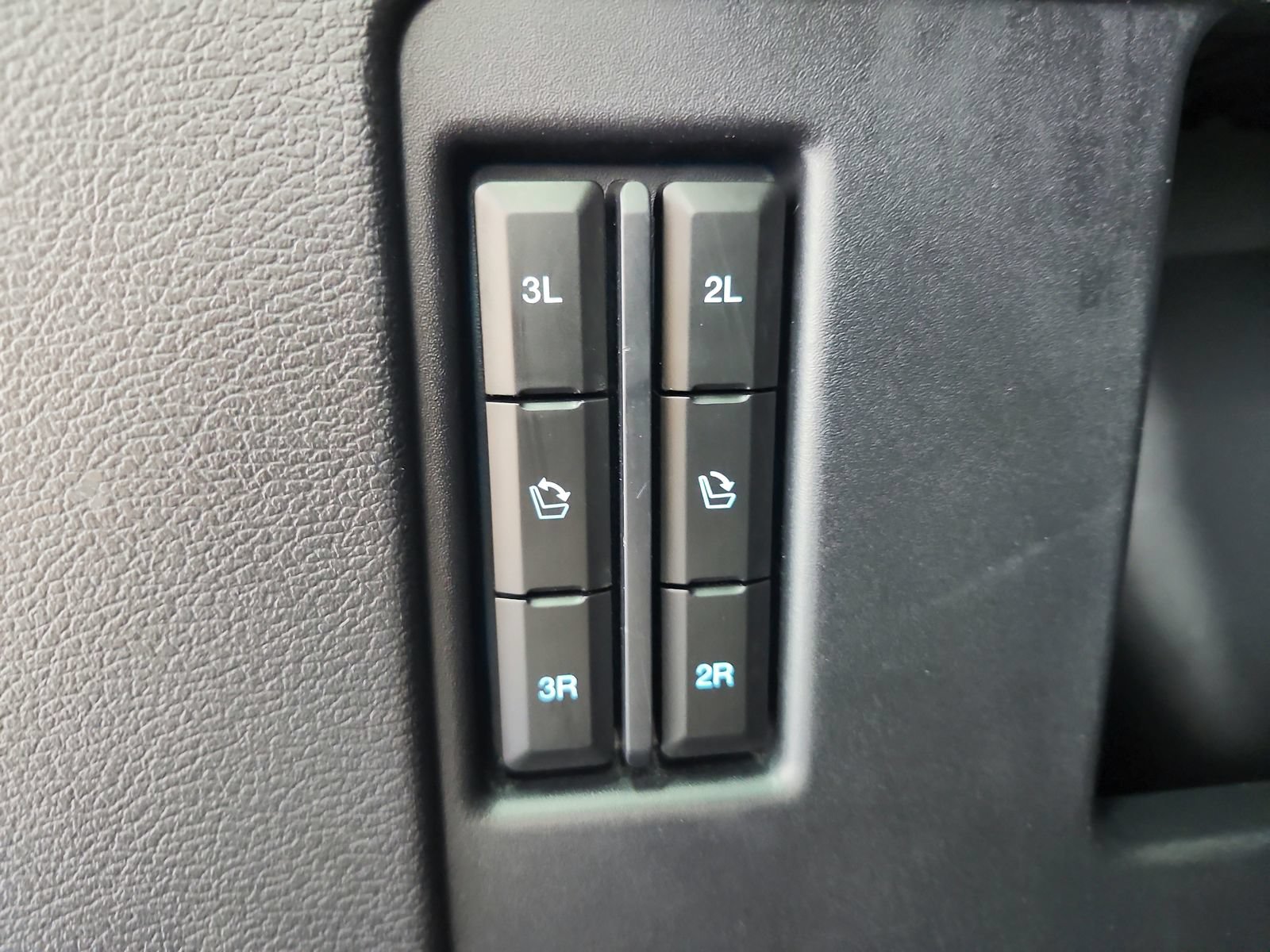 Used 2024 Ford Expedition Limited RWD image 54