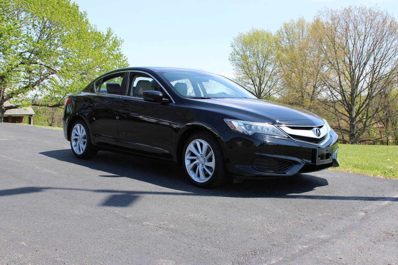 Used 2017 Acura ILX image 1