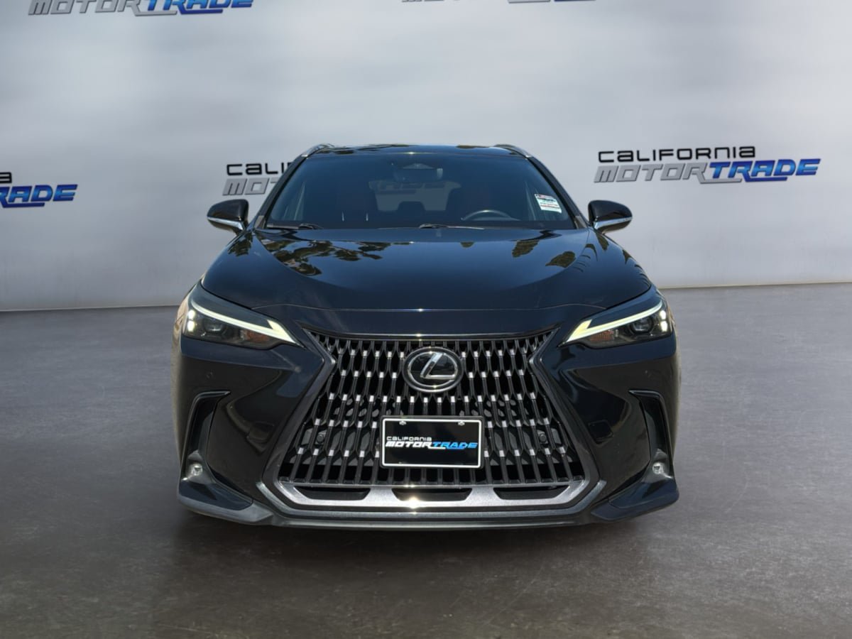 Used 2023 Lexus NX 250 FWD image 2