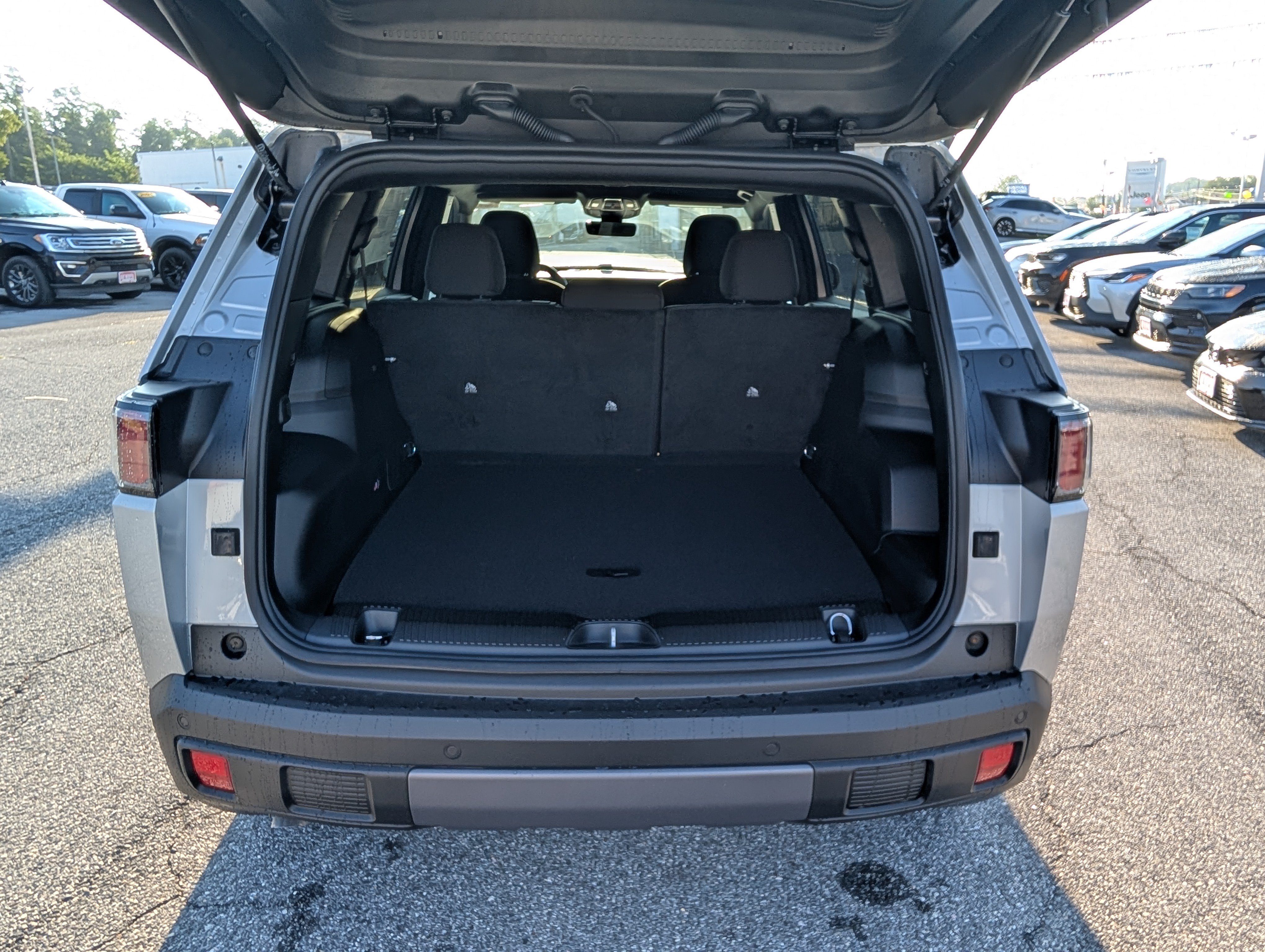 New 2026 Jeep Cherokee Laredo AWD/4WD image 12