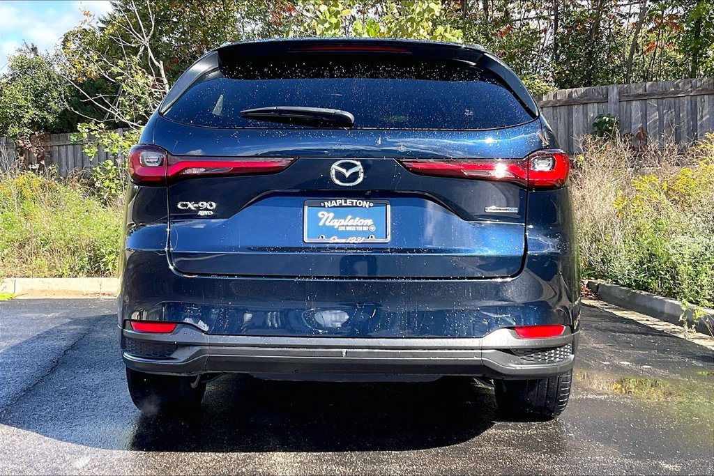 Used 2024 MAZDA CX-90 Plug-In Hybrid w/ Preferred AWD/4WD image 4