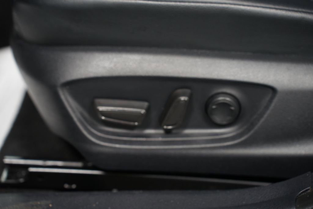 Used 2023 Toyota Camry SE FWD image 31