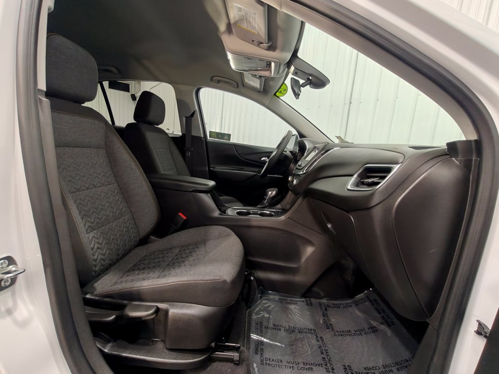 Used 2024 Chevrolet Equinox LT FWD image 20
