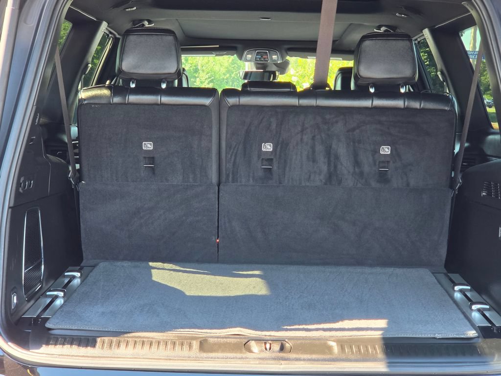 Used 2024 Jeep Wagoneer L 4WD w/ Premium Group I image 36