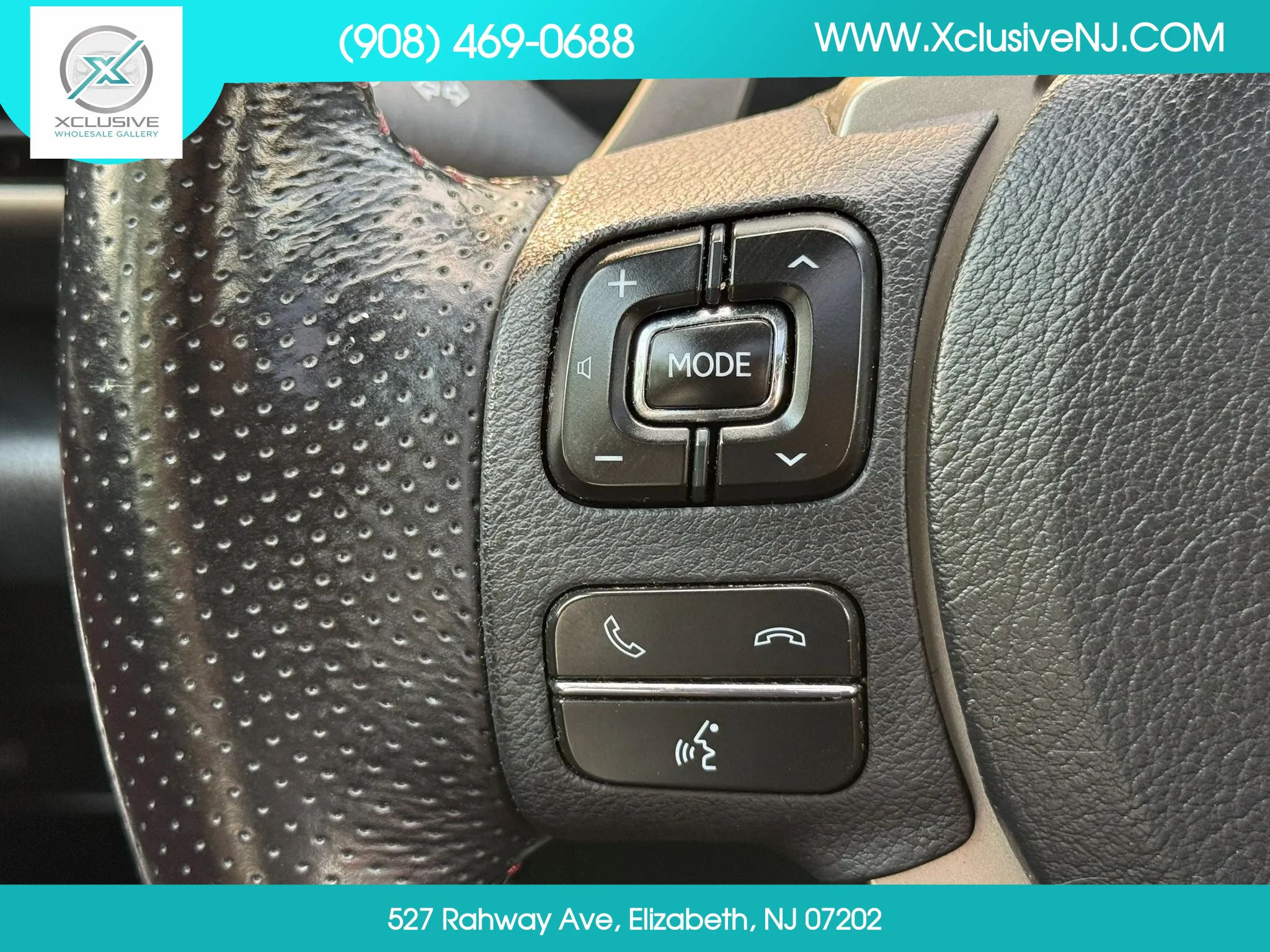 Used 2017 Lexus IS 200t F Sport w/ F Sport Package RWD image 12
