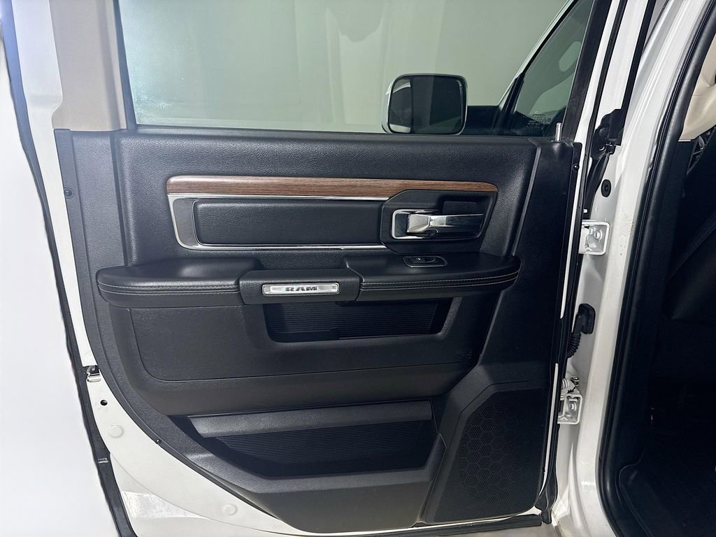 Used 2014 RAM 2500 Laramie image 21
