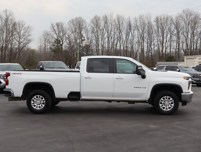 Used 2022 Chevrolet Silverado 3500 LT w/ Convenience Package image 8