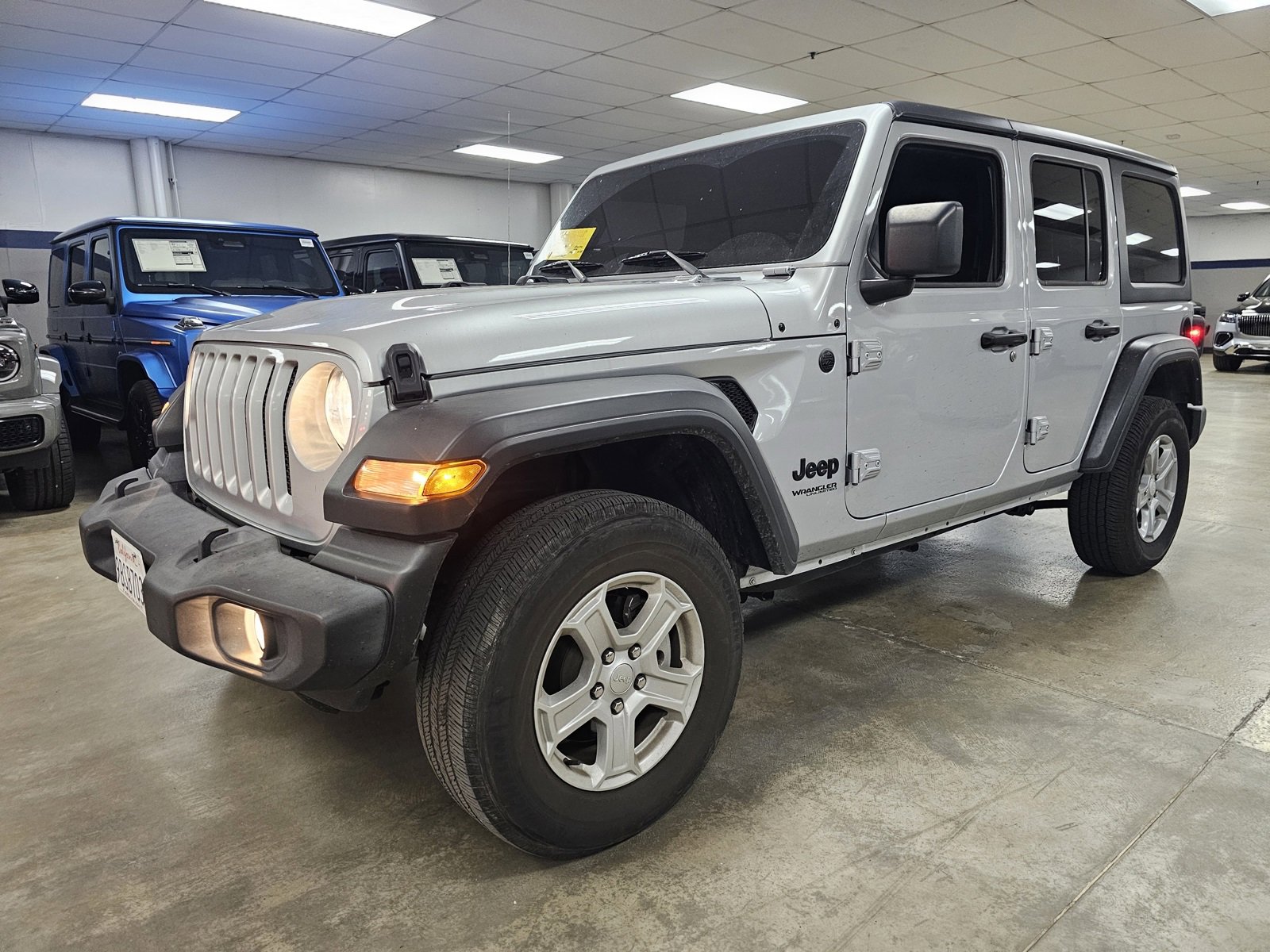 Used 2022 Jeep Wrangler Unlimited Sport image 4