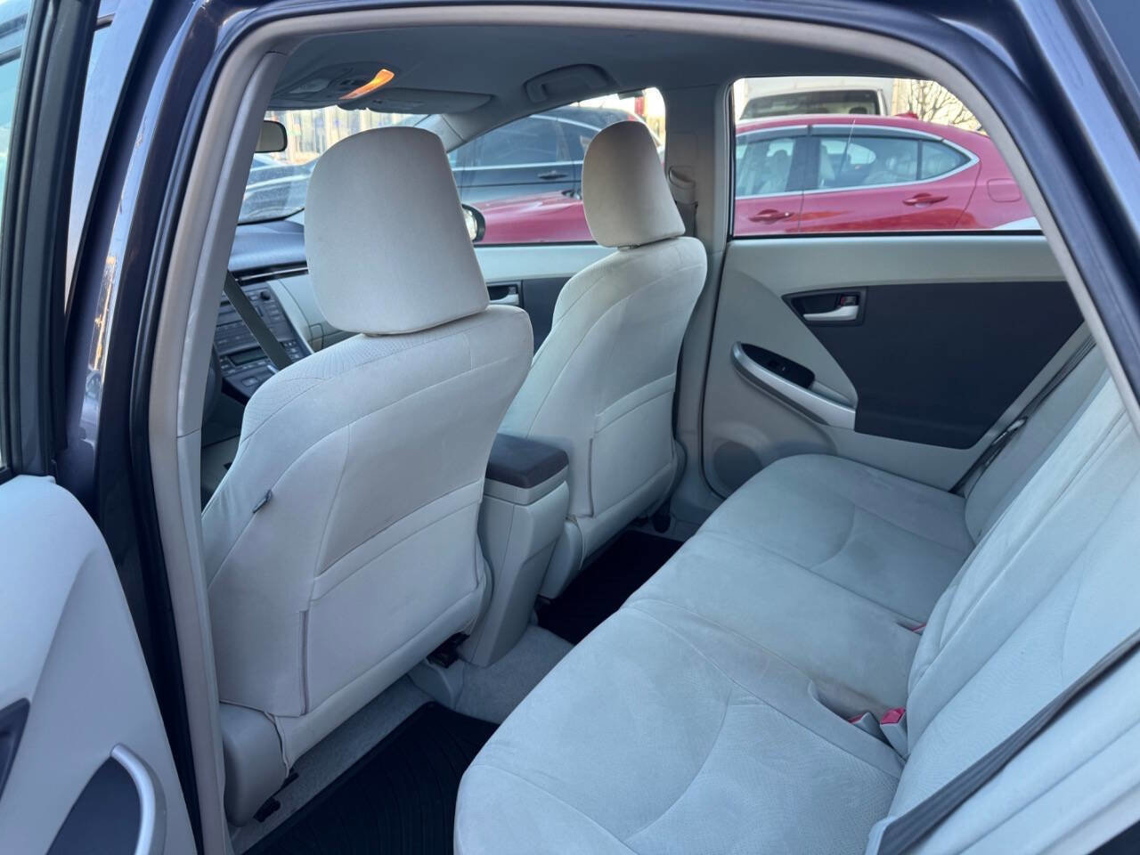 Used 2011 Toyota Prius Two image 9