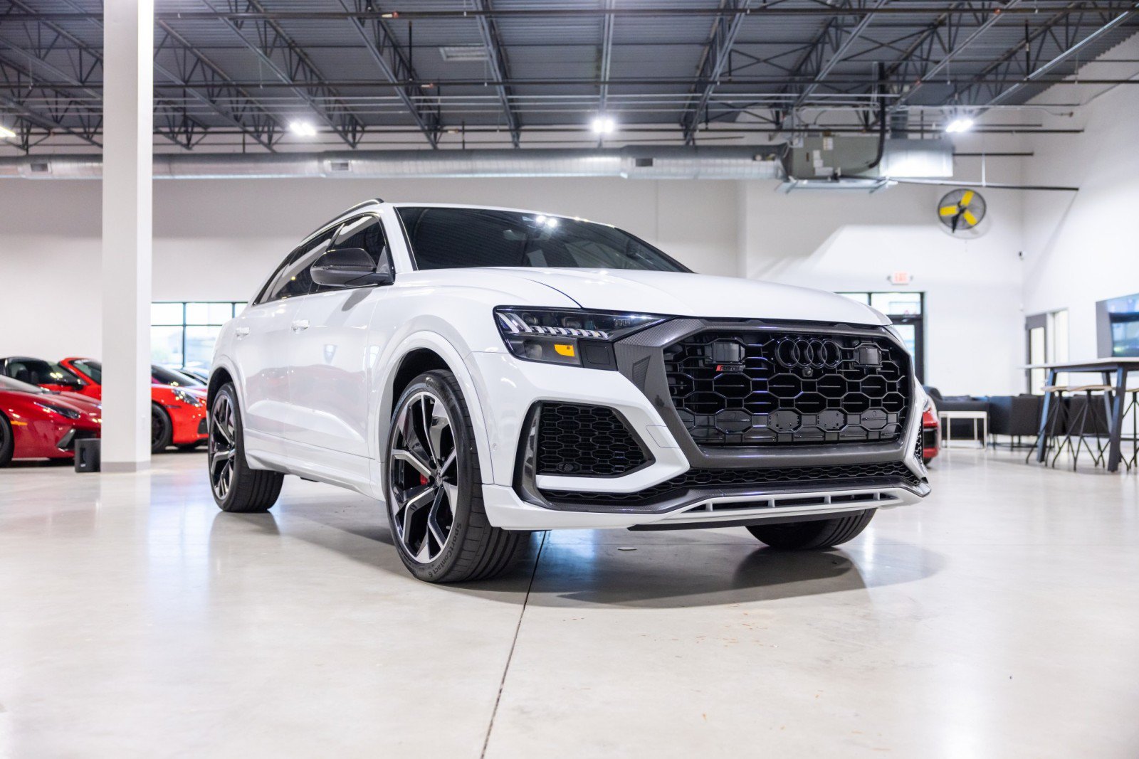 Used 2024 Audi RS Q8 AWD/4WD image 3