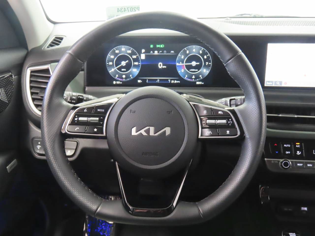 Used 2024 Kia Seltos SX AWD/4WD image 11