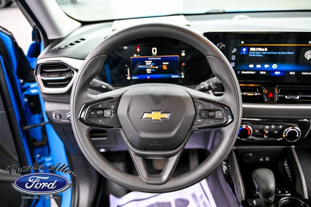 Used 2024 Chevrolet TrailBlazer LT image 12