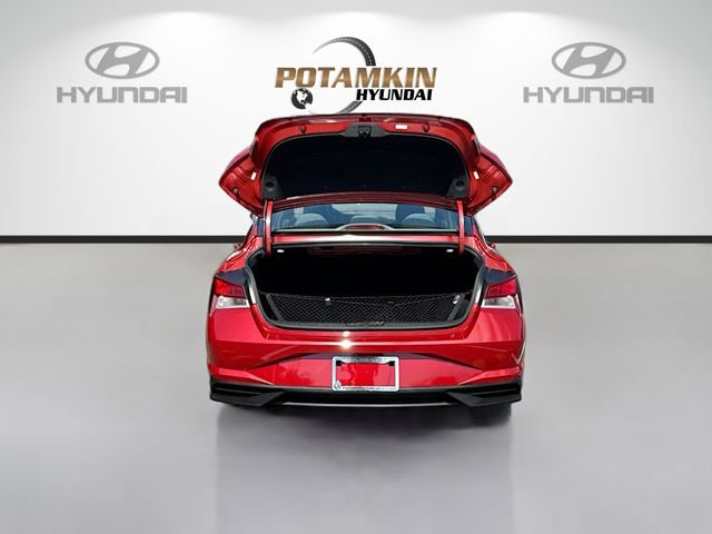 Used 2023 Hyundai Elantra SEL w/ Convenience Package FWD image 24