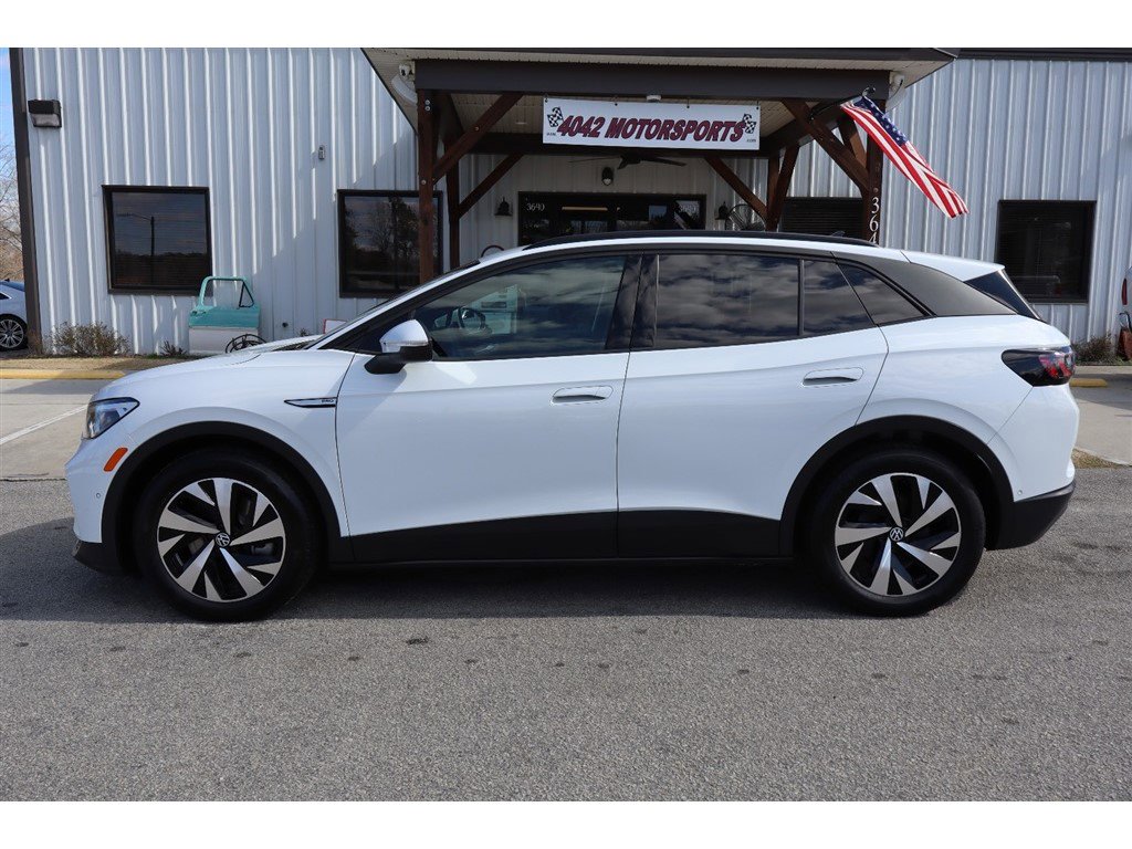 Used 2023 Volkswagen ID.4 Pro image 2