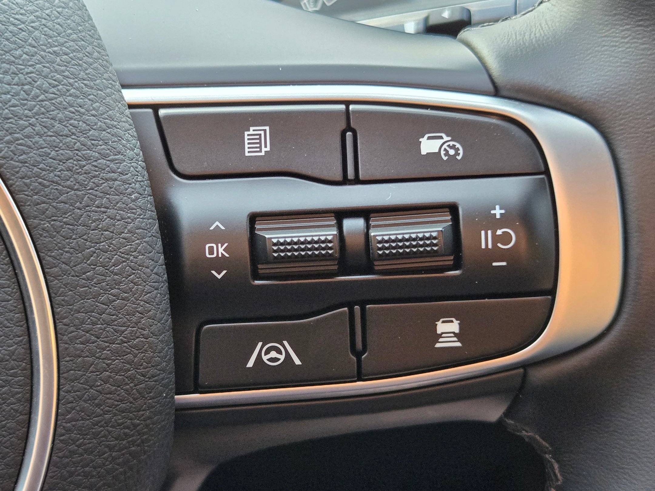 Used 2025 Kia K5 GT-Line FWD image 28