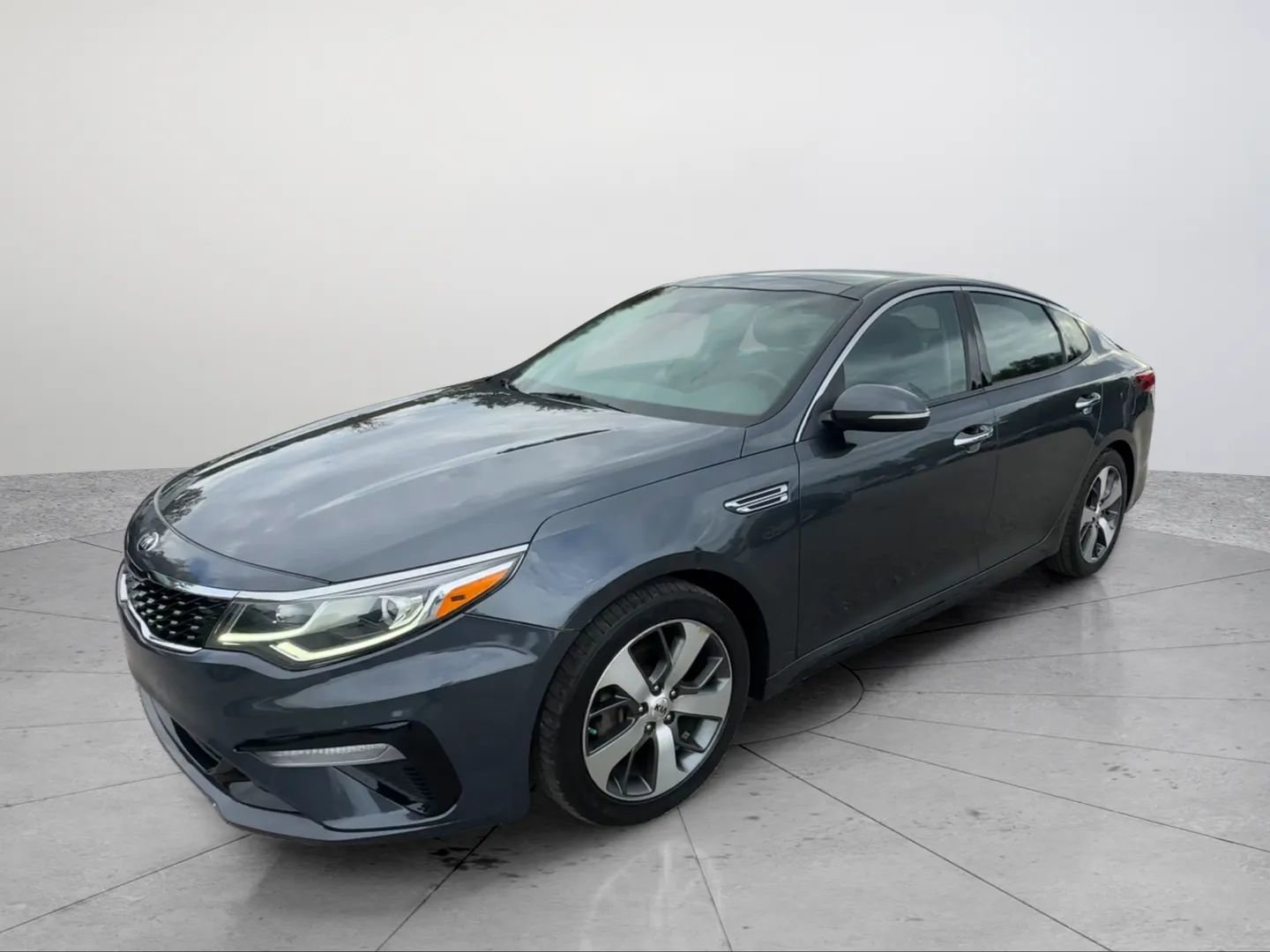 Used 2019 Kia Optima S w/ S Panoramic Sunroof Package image 1