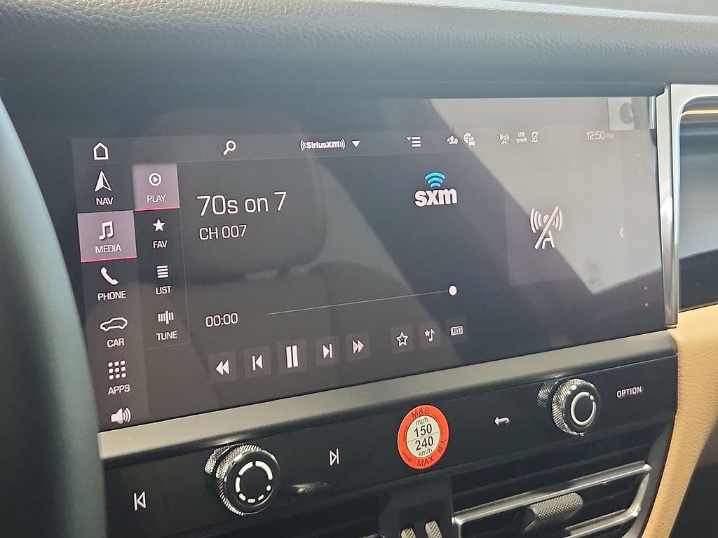 New 2026 Porsche Macan AWD/4WD image 19
