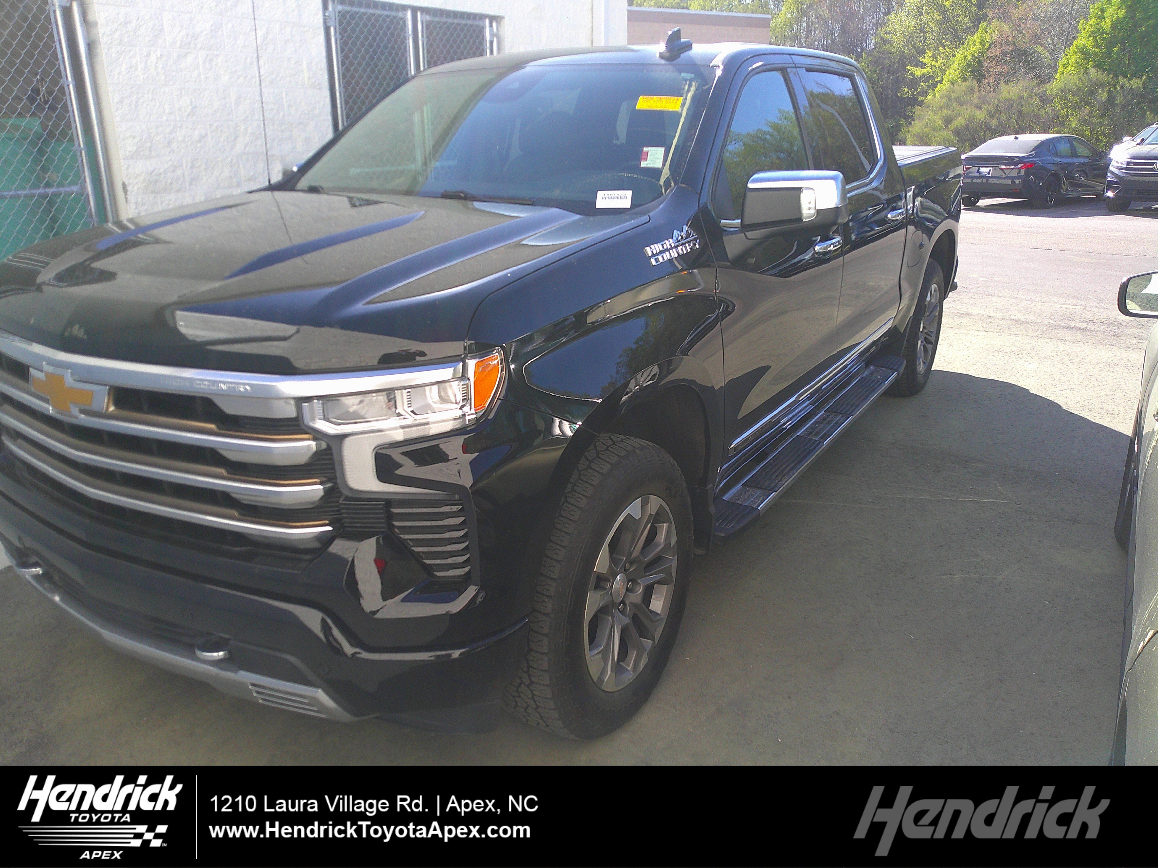 Used 2022 Chevrolet Silverado 1500 High Country w/ Z71 Off-Road Package