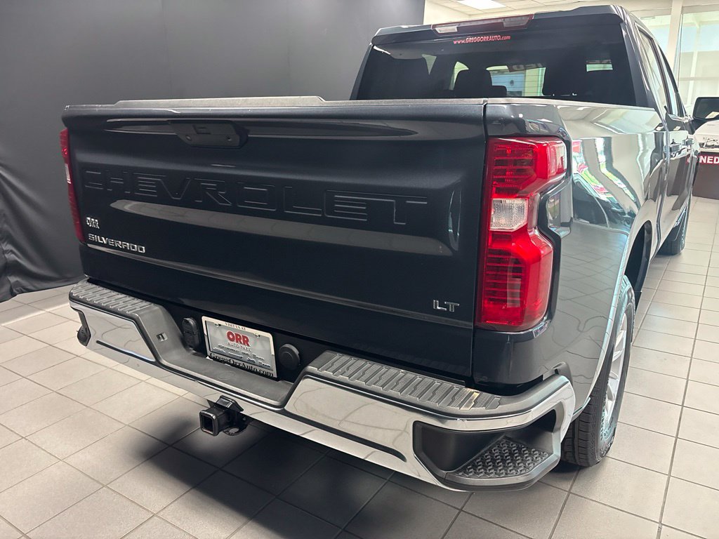 Used 2022 Chevrolet Silverado 1500 LT RWD image 4