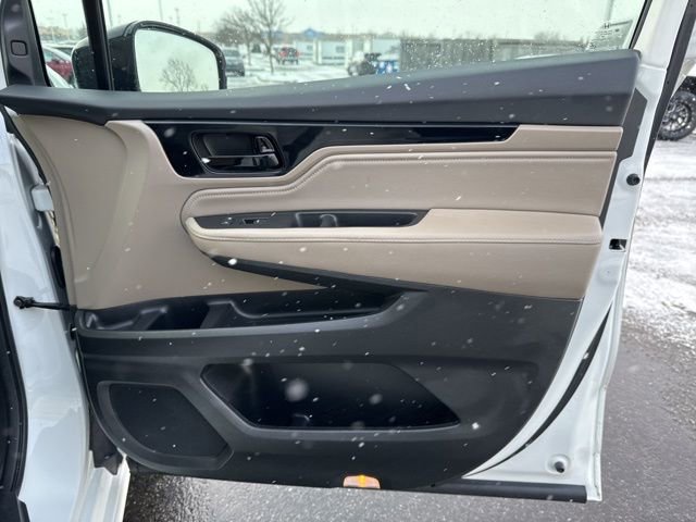 Used 2023 Honda Odyssey Elite image 36