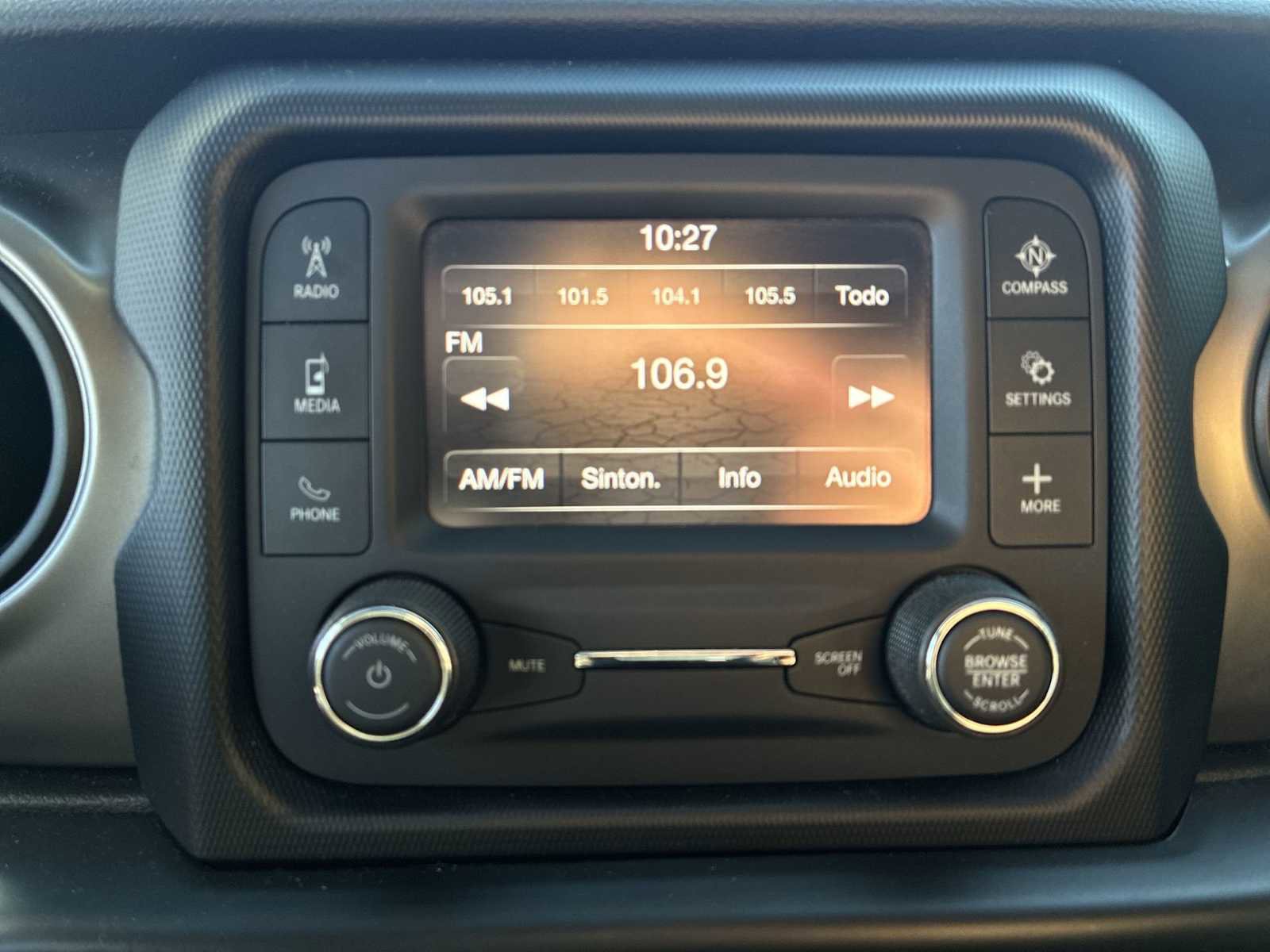 Used 2020 Jeep Wrangler Unlimited Sport image 13