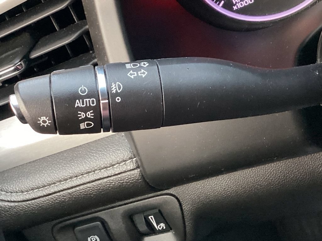 Used 2019 GMC Acadia SLE FWD image 24