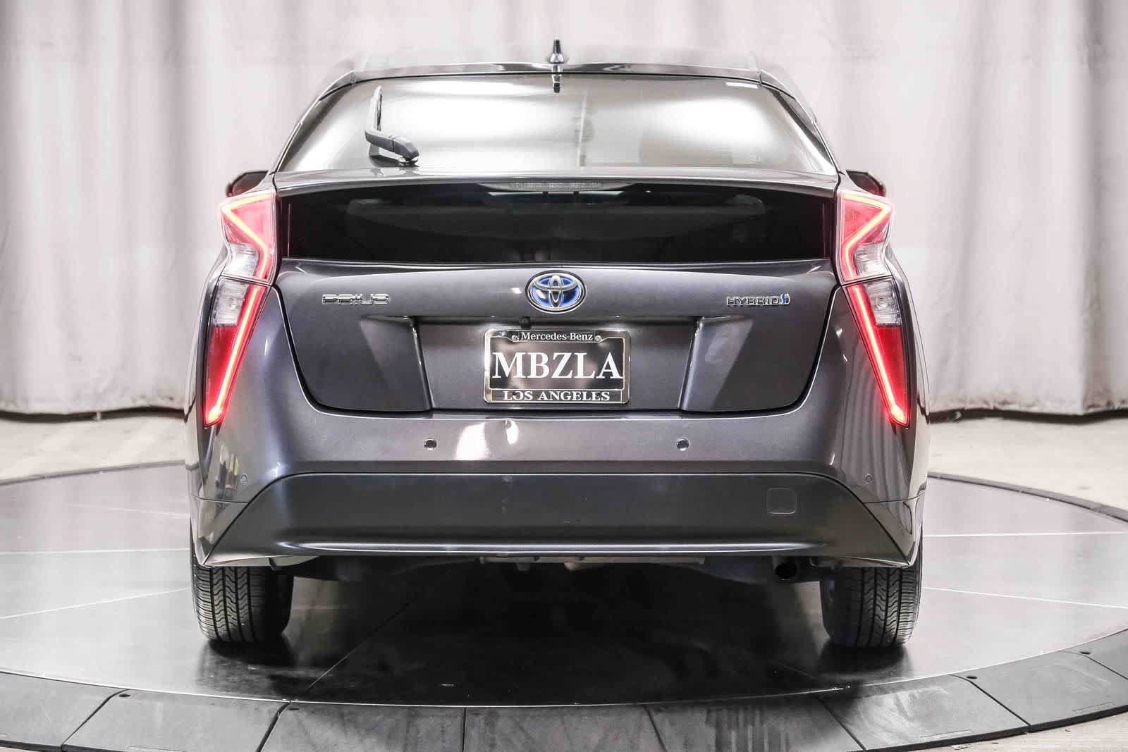 Used 2017 Toyota Prius Four w/ Advanced Technology Package FWD image 3