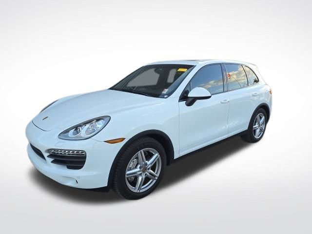 Used 2014 Porsche Cayenne S image 2