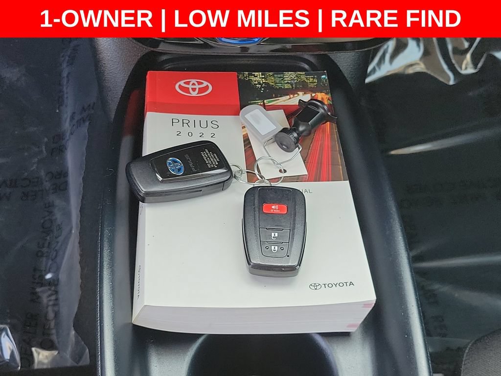 Used 2022 Toyota Prius LE FWD image 33