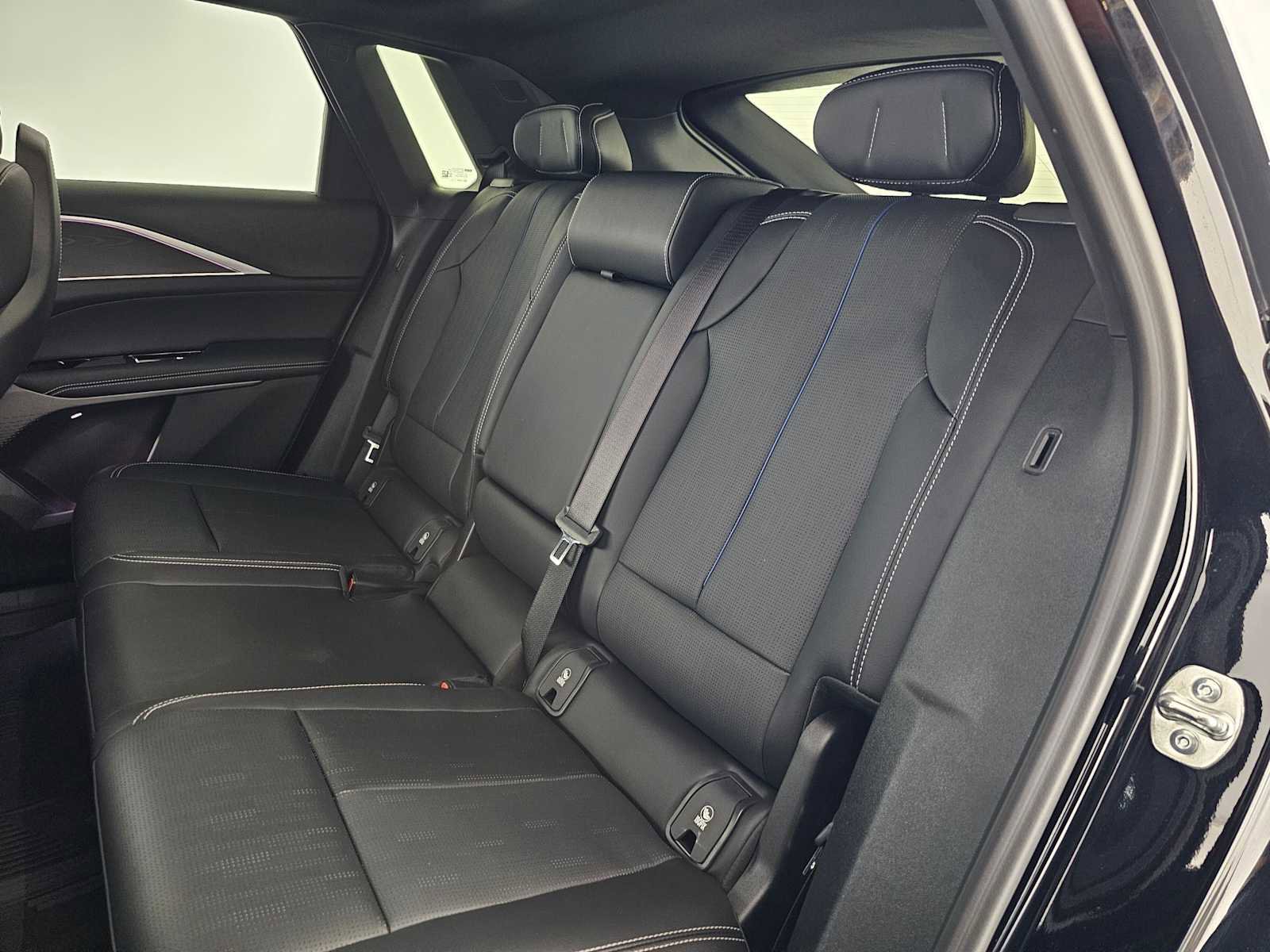 Used 2025 Cadillac Lyriq Luxury w/ LPO, Floor Liner Package image 16