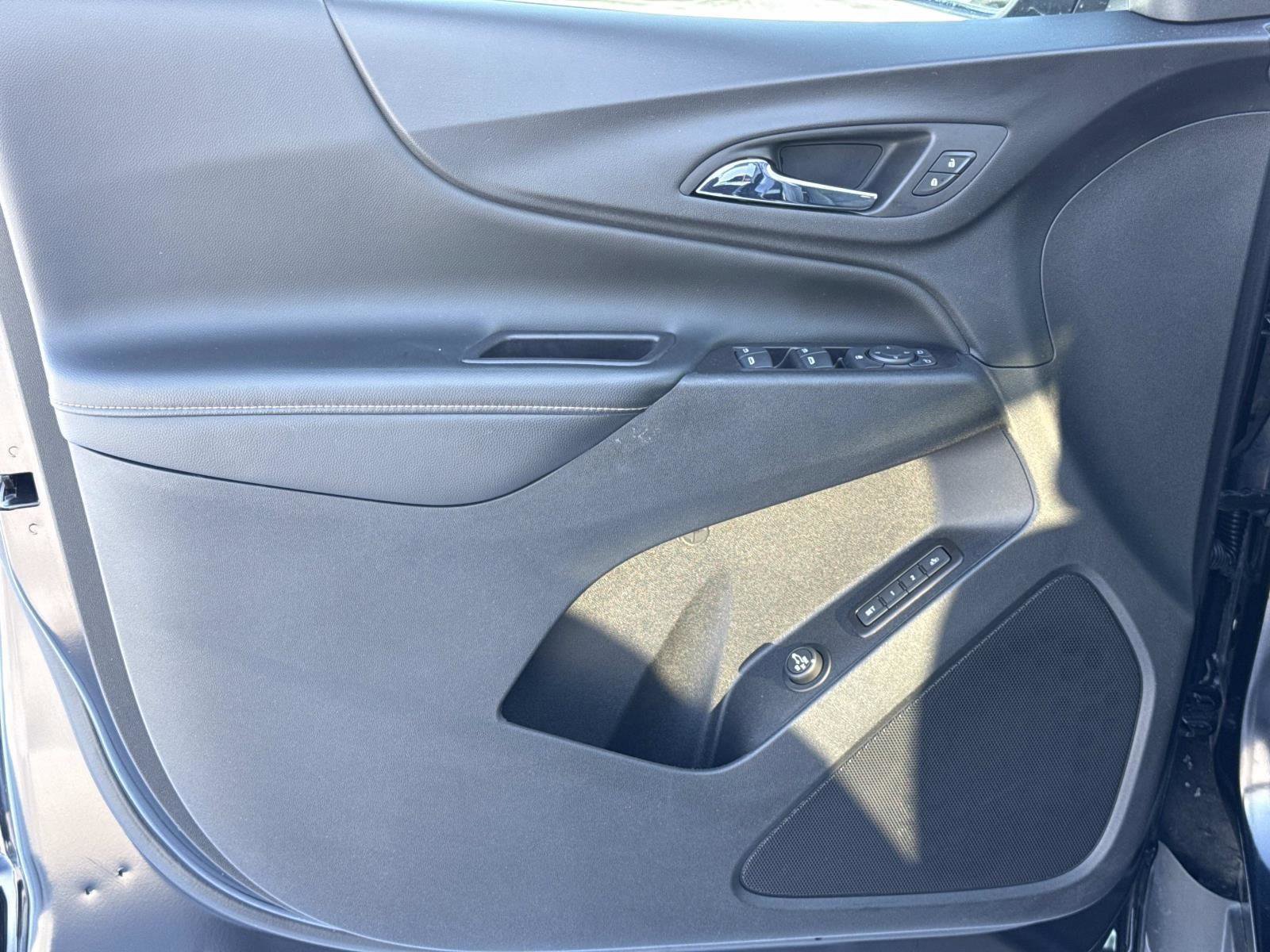 Used 2020 Chevrolet Equinox Premier image 17