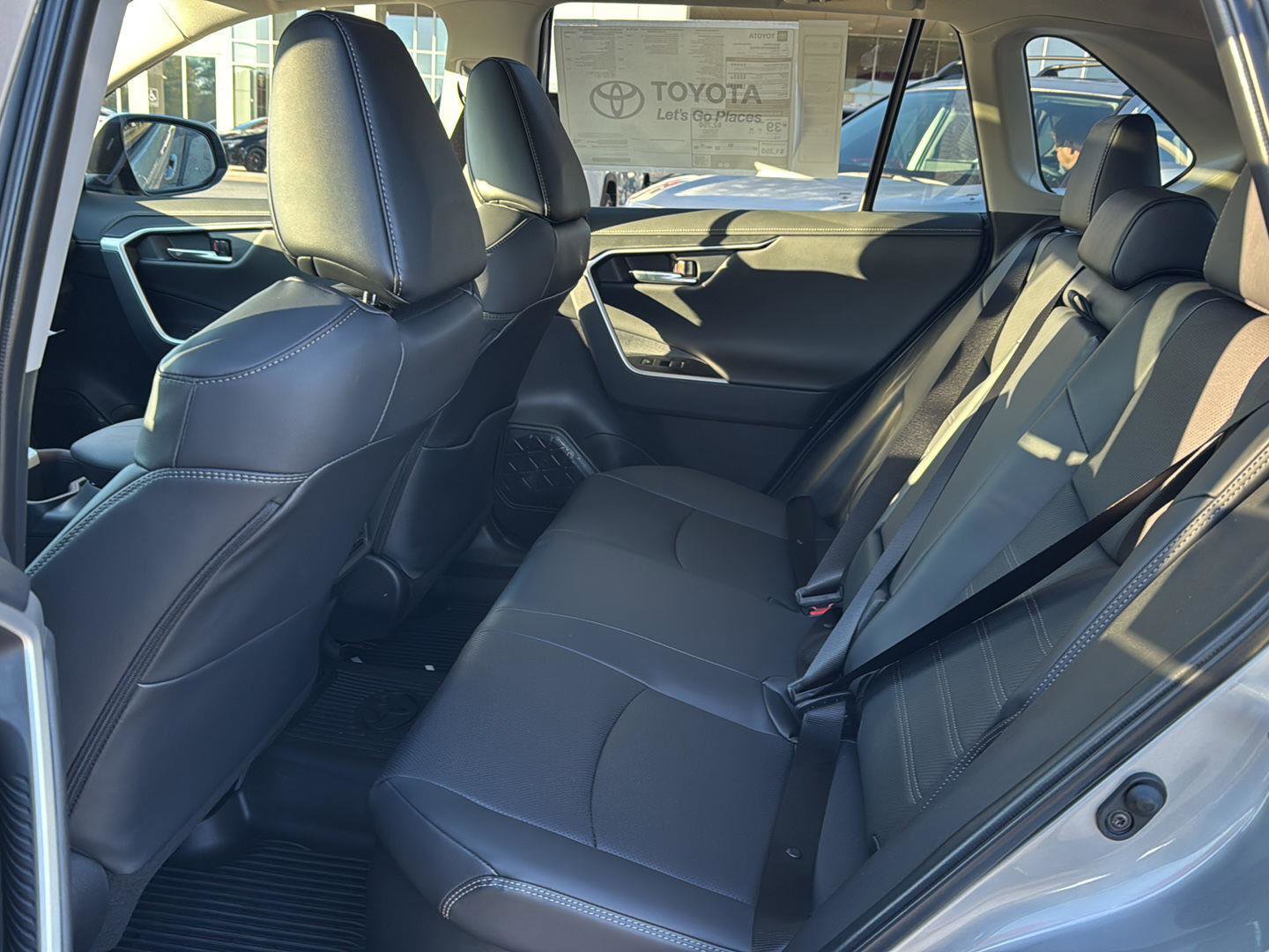 New 2025 Toyota RAV4 Limited image 10