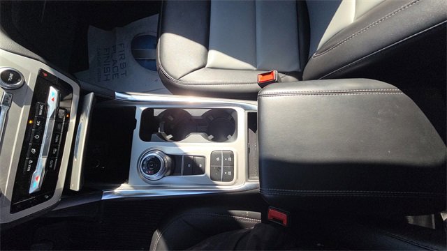 Used 2022 Ford Explorer XLT w/ Equipment Group 202A image 23