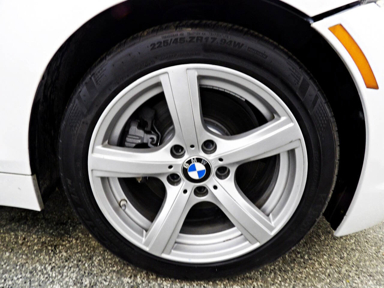 Used 2016 BMW Z4 sDrive28i RWD image 17